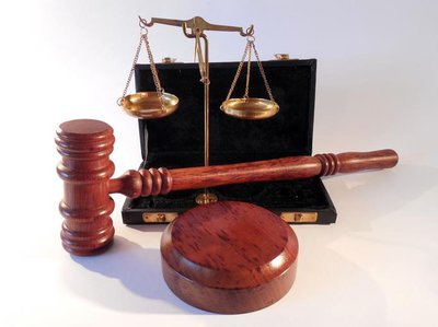 hammer_horizontal_court_justice_3.jpg
