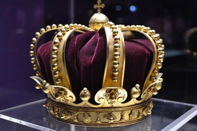 King&#x27;s crown